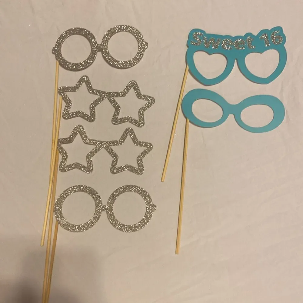 46-Piece Sweet 16 Decor: High-Quality Photo Props EUC